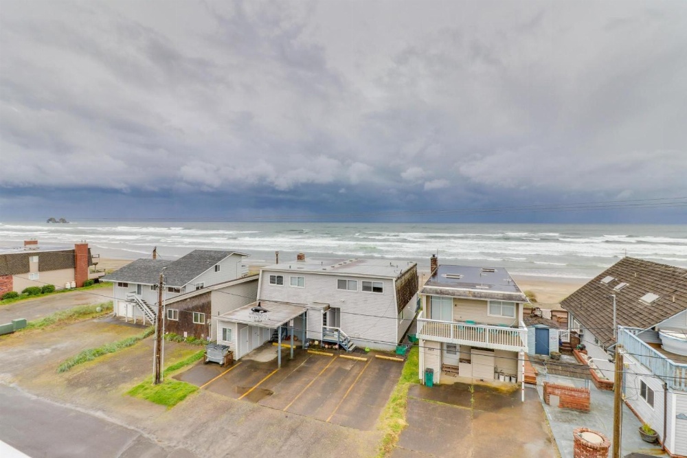 Rockaway Beach Condos Main image